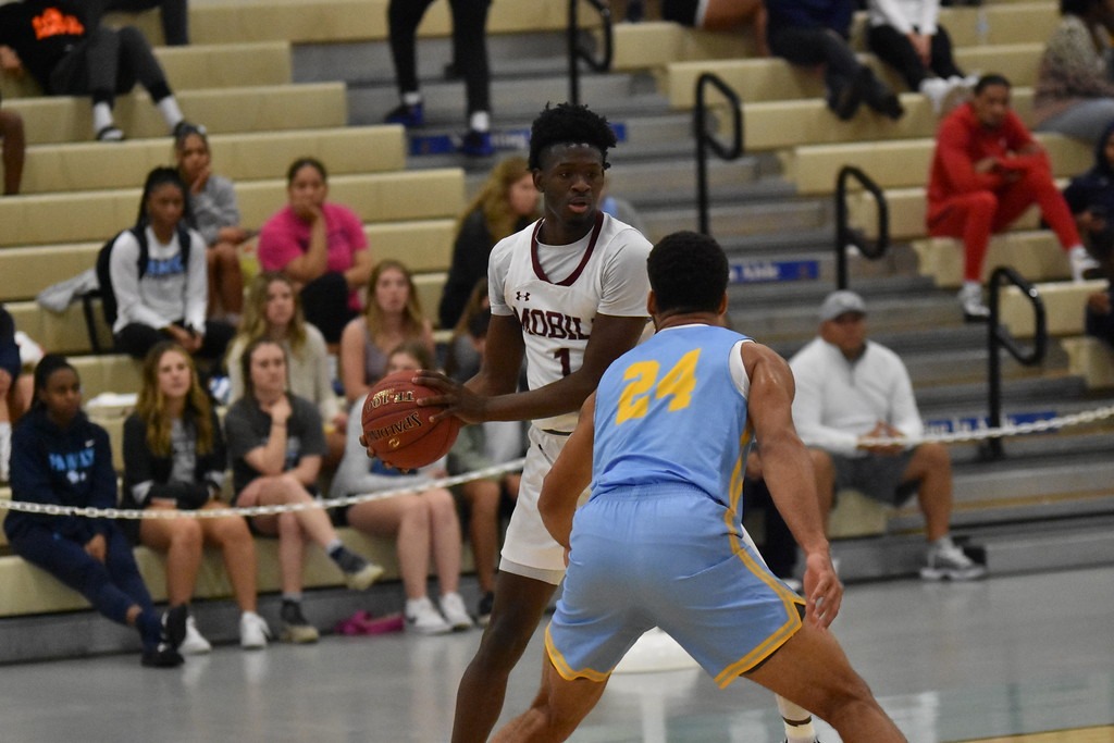 Season Comes to an End for UM Men's Basketball in Quarterfinals of SSAC