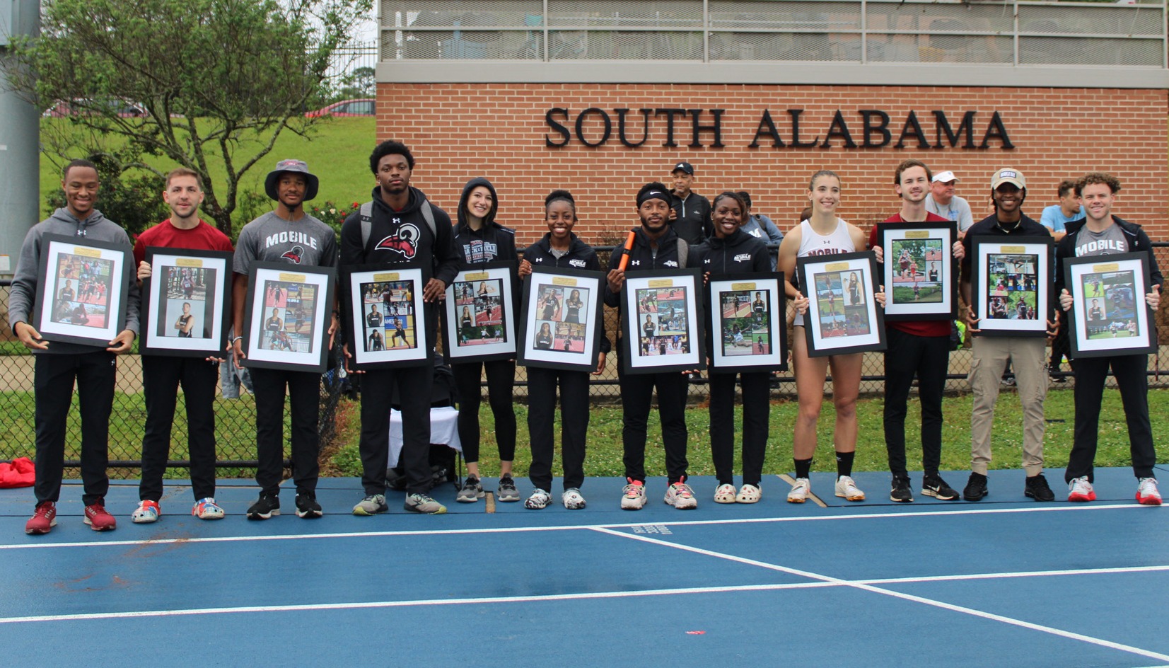 Outdoor T&F Seniors