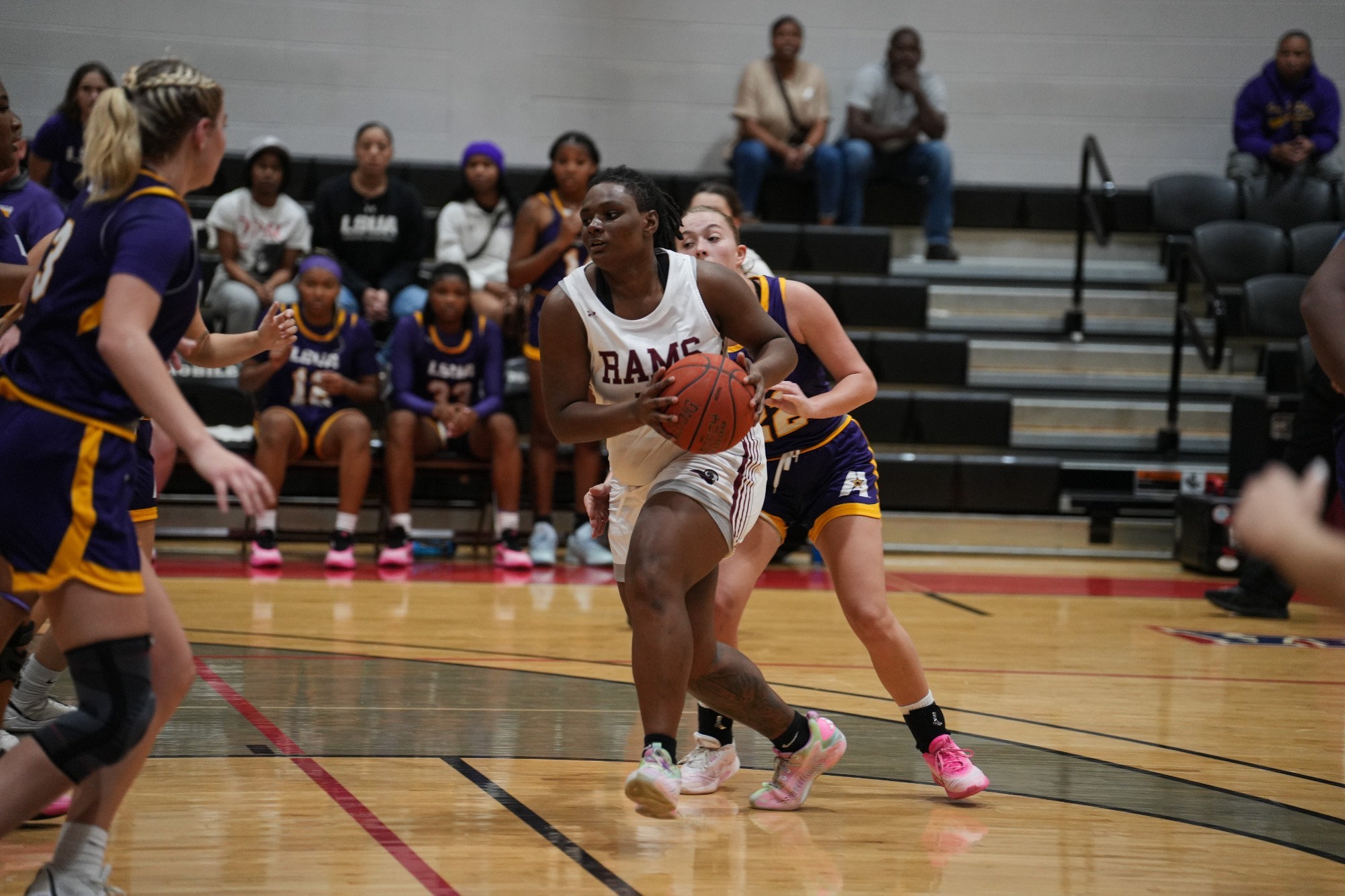 WBB 25-26 Lamaria Jones