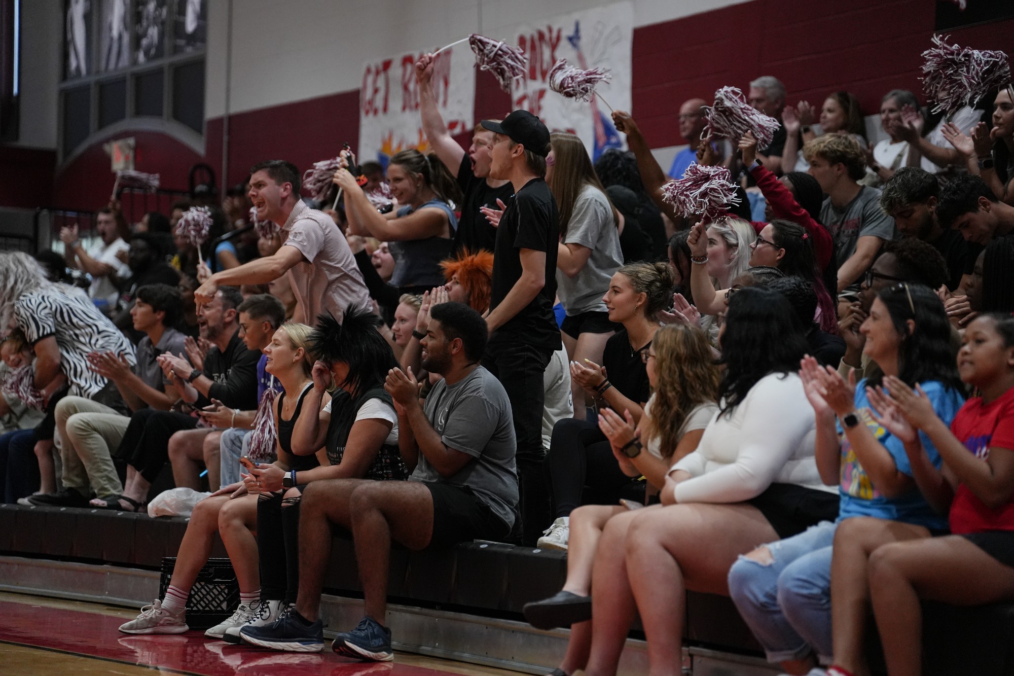 VB 25 Crowd Shot
