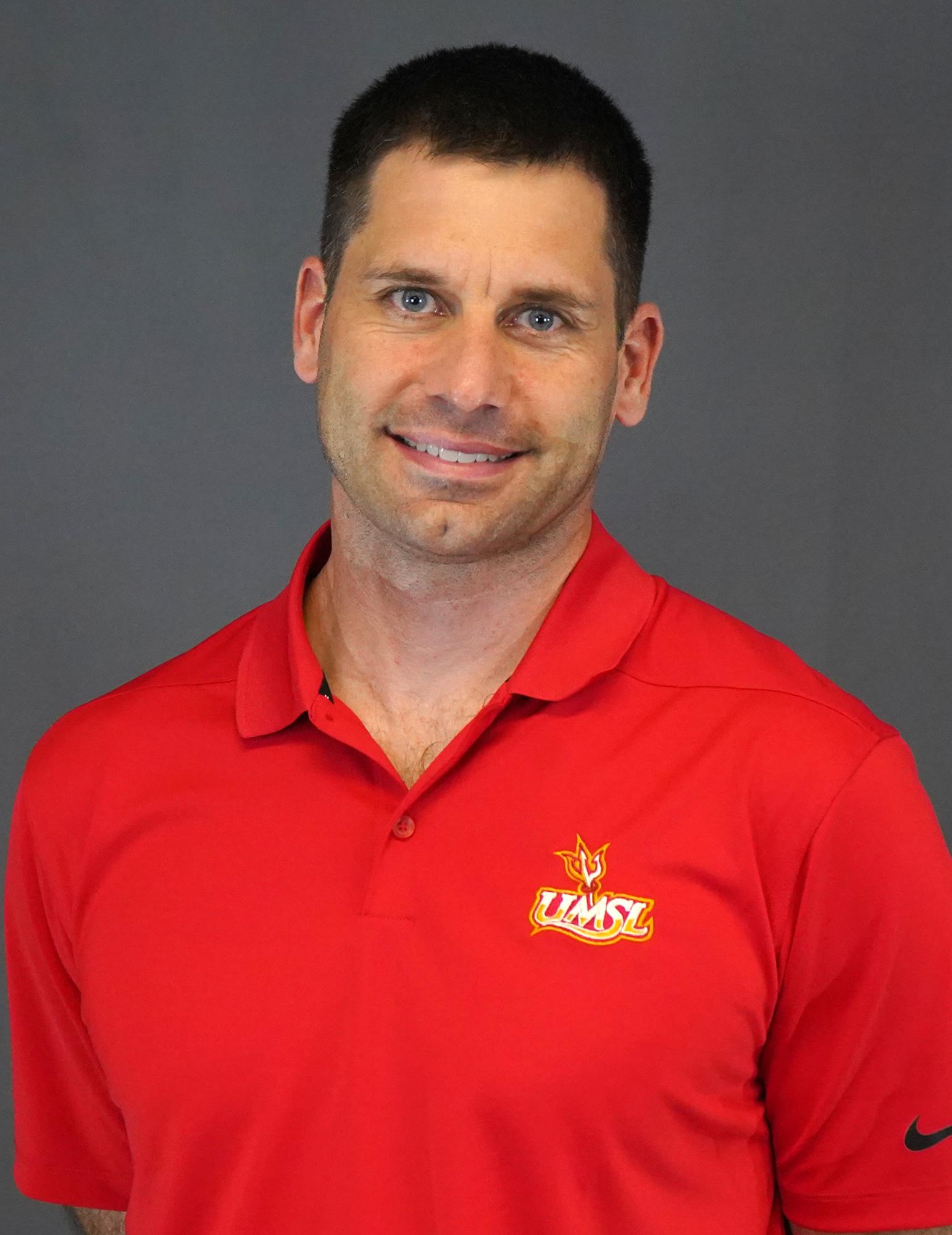 Picucci headshot