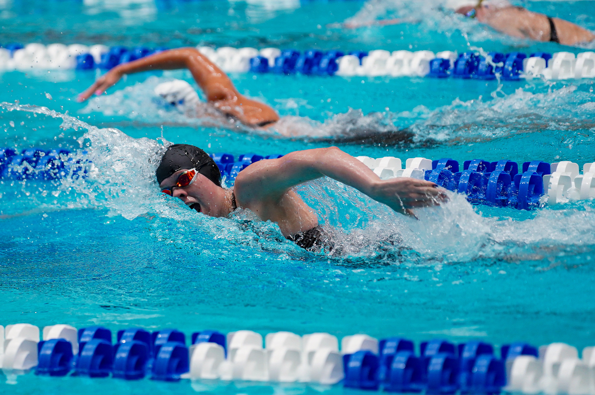 Justice Beard swims a lap in the 1,000 freestyle at the NCAA Swimming and Diving Championships