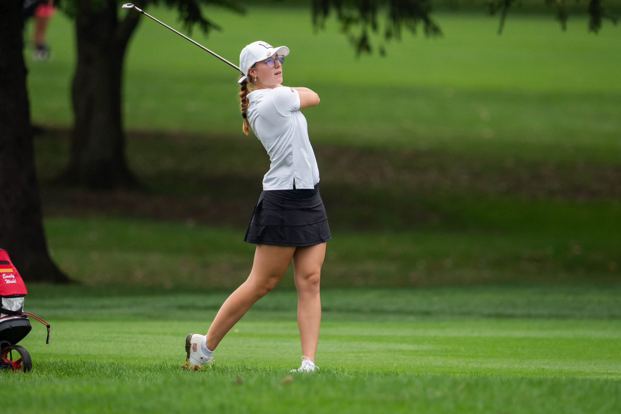 Emmy Wahl hits a shot in the fairway