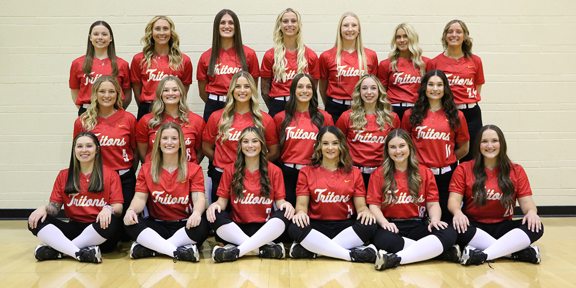 2026 UMSL Softball Team Photo