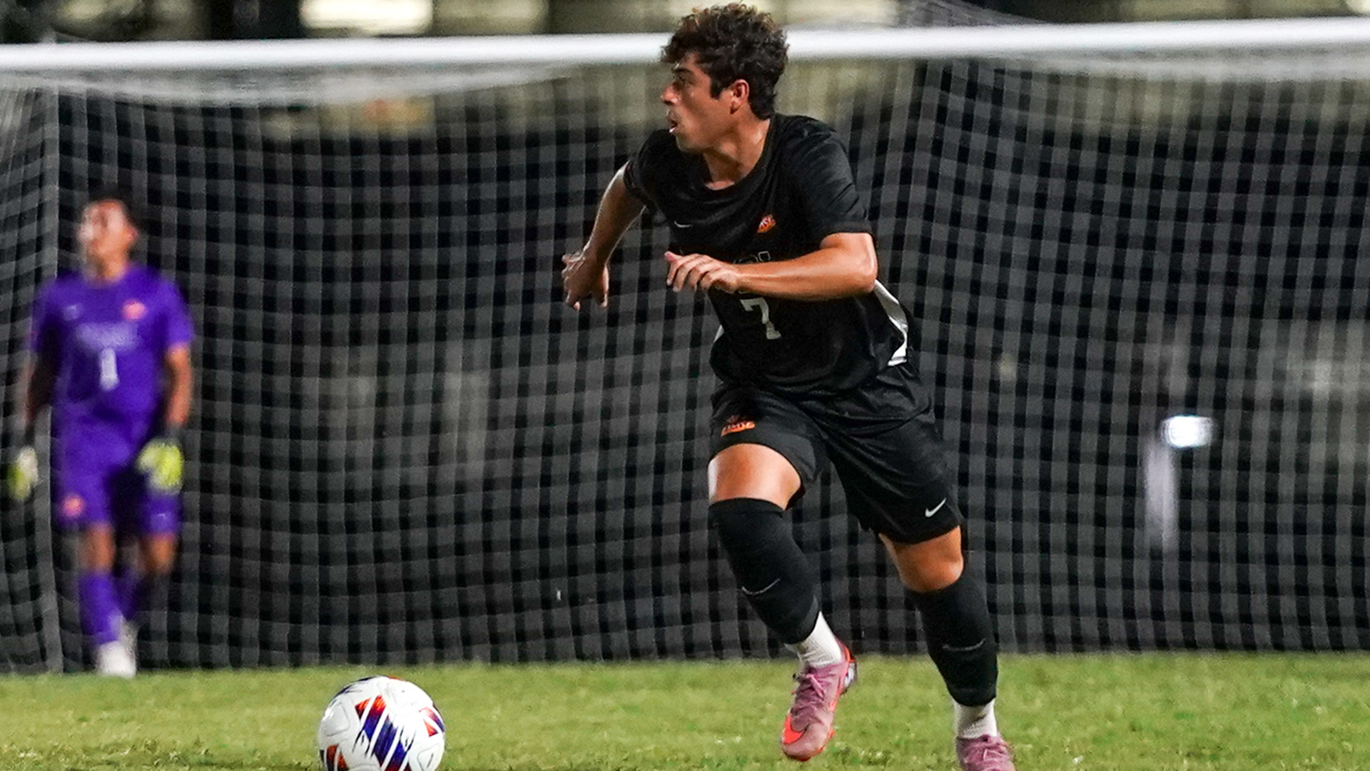 Benjamin Ocampo looks to pass the ball downfield in a game against Roosevelt at Don Dallas Field on Wednesday (Sept. 2).