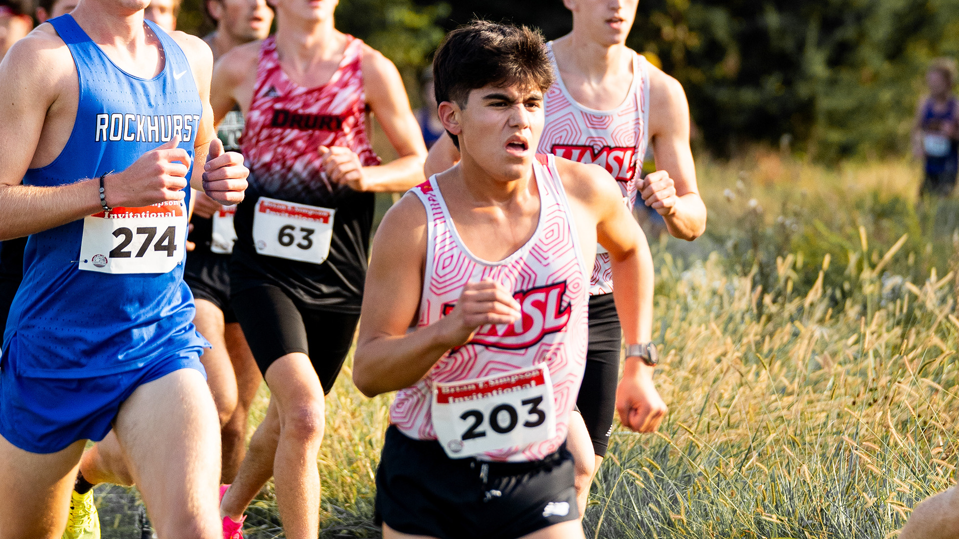 Julio Cruz Jr. runs at the Brian Simpson Invite