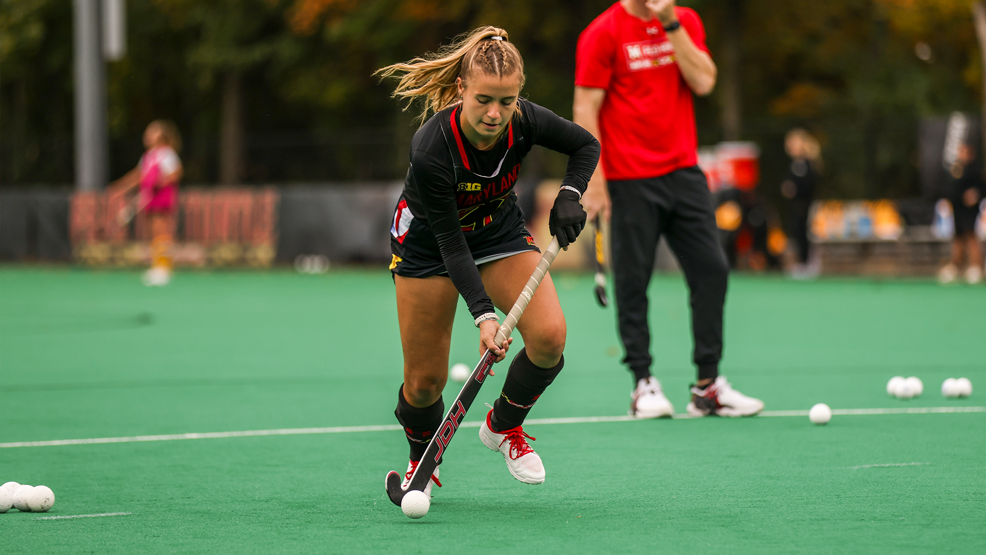 Margot Lawn dribbling