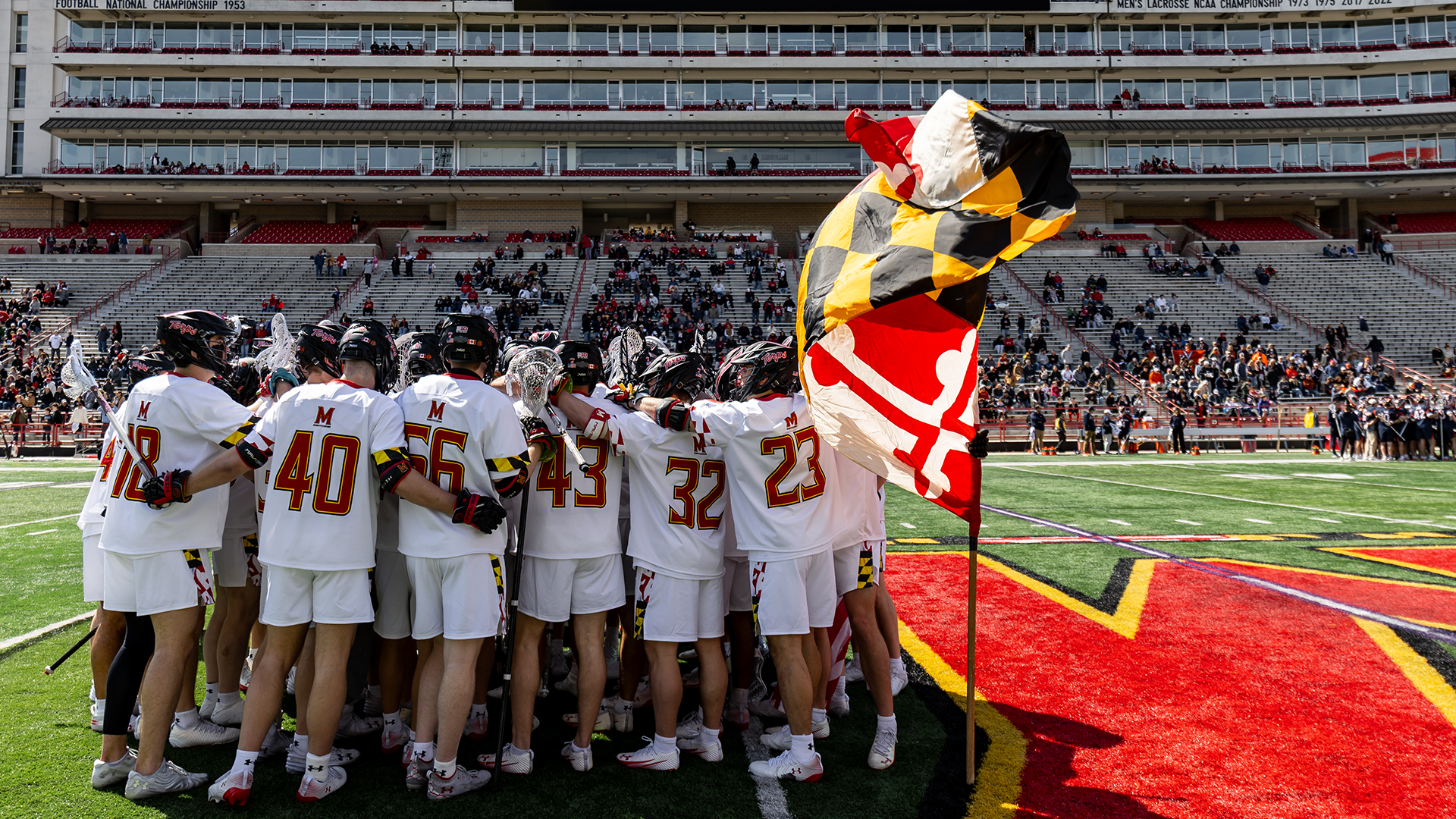 Mens lacrosse pregame huddle against Delaware