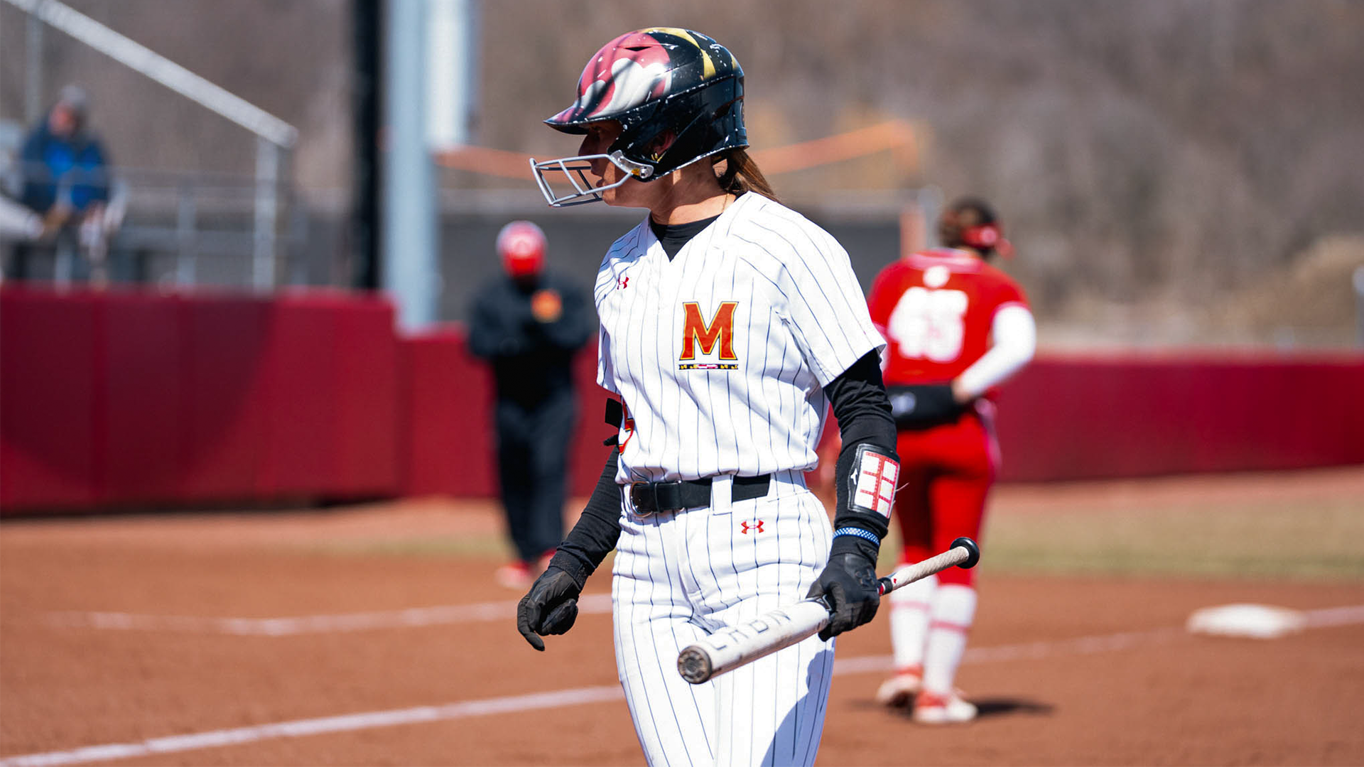 Caitlyn Cornwell holding a bat