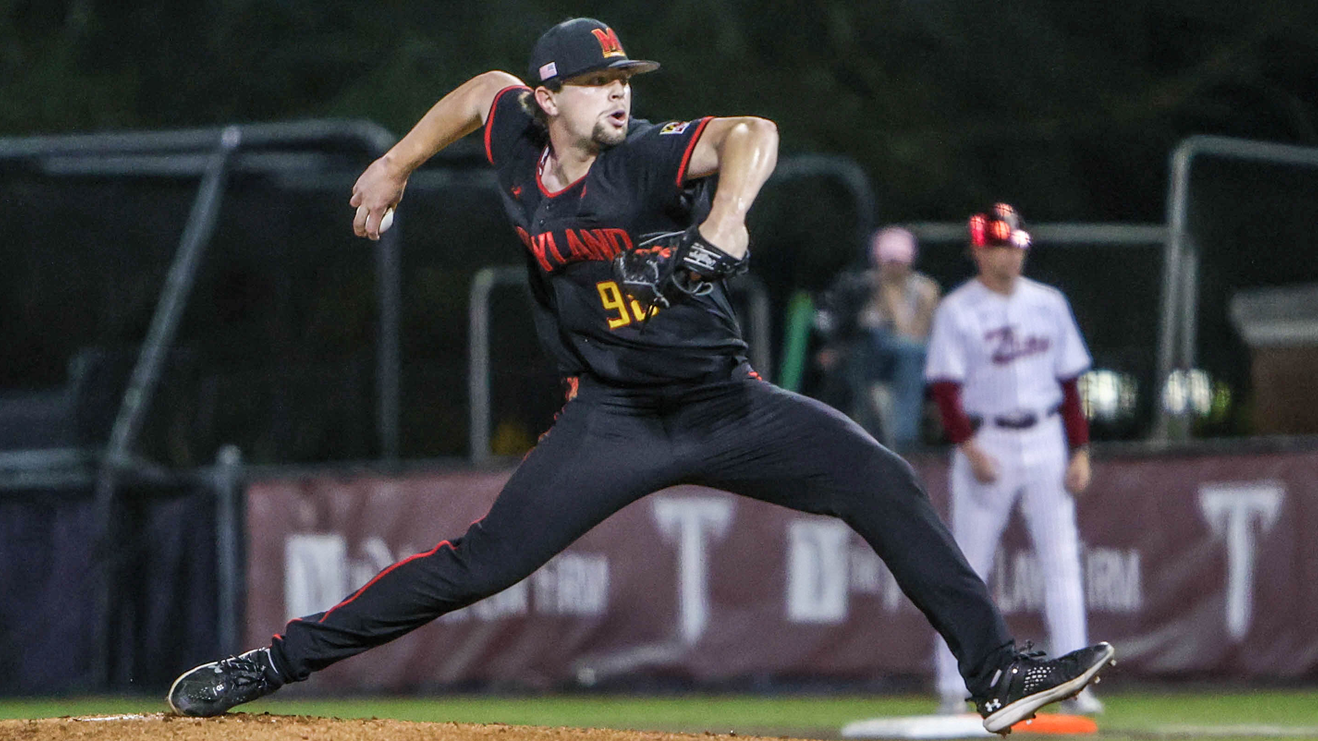 Lance Williams Pitches Against Troy
