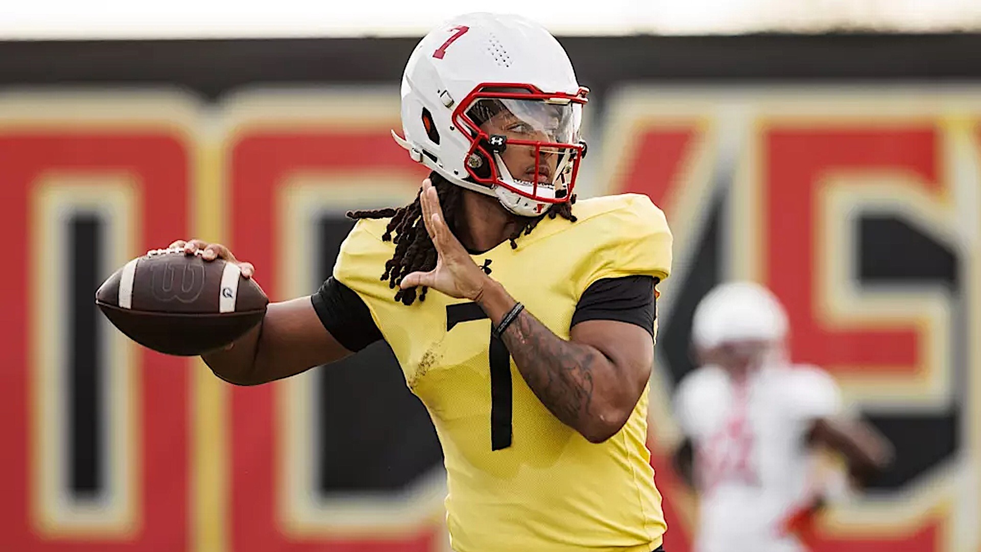 Malik Washington Throwing at Practice 