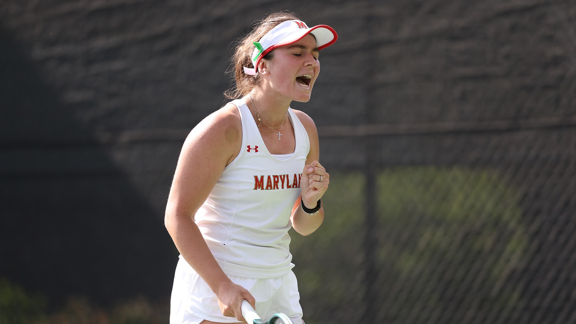 Tamari Gagoshidze lets out a scream as she wins her singles match