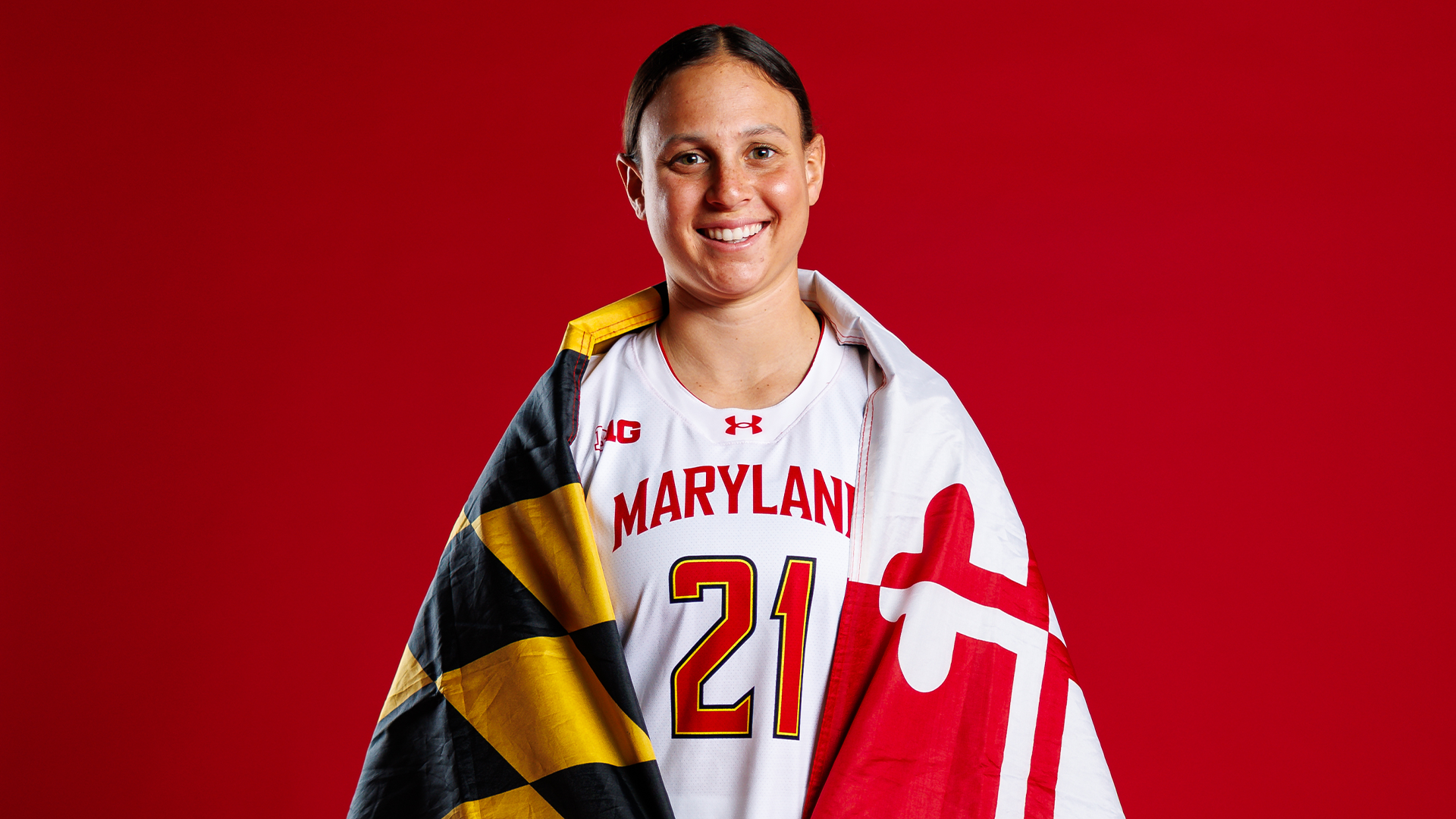 Jordyn Lipkin posed red backdrop 
