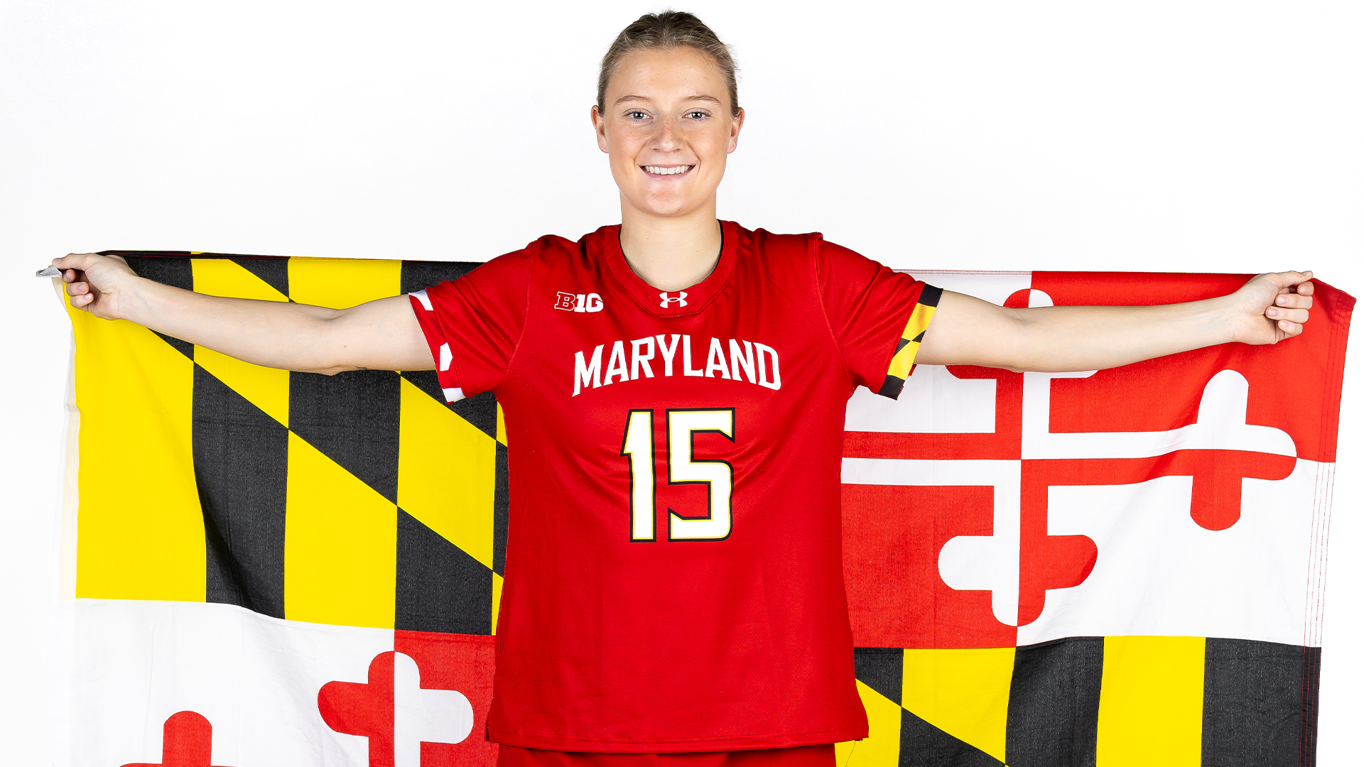 Ava Kitt posed white backdrop on Content Day