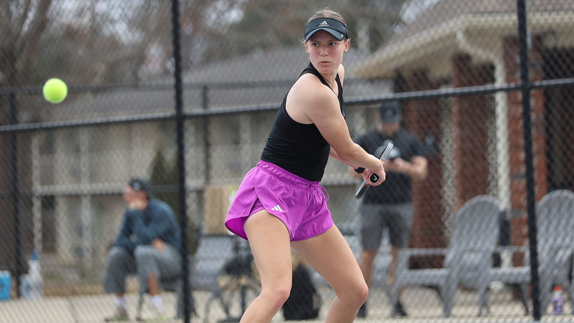 Emma Ansorge returning a shot against UAB on February 4, 2025