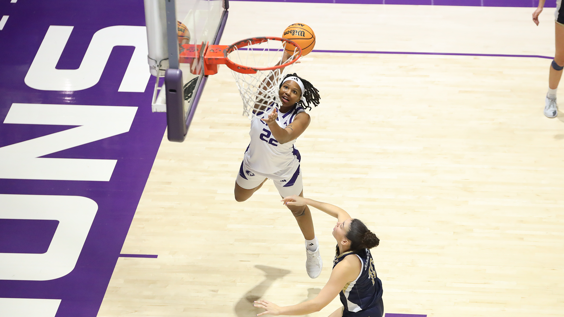 India Howard going for a layup against Queens on January 22, 2026