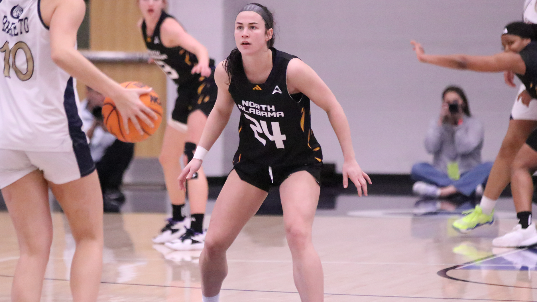 Jazzy Klinge at Queens on February 7, 2026