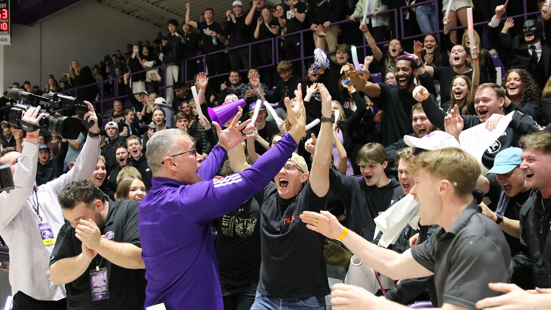 Pujol Blackout Crowd