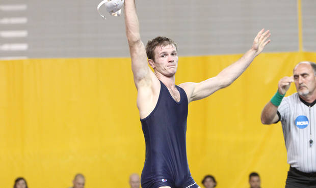 Lopouchanski breaks record as UNCG rolls in doubleheader