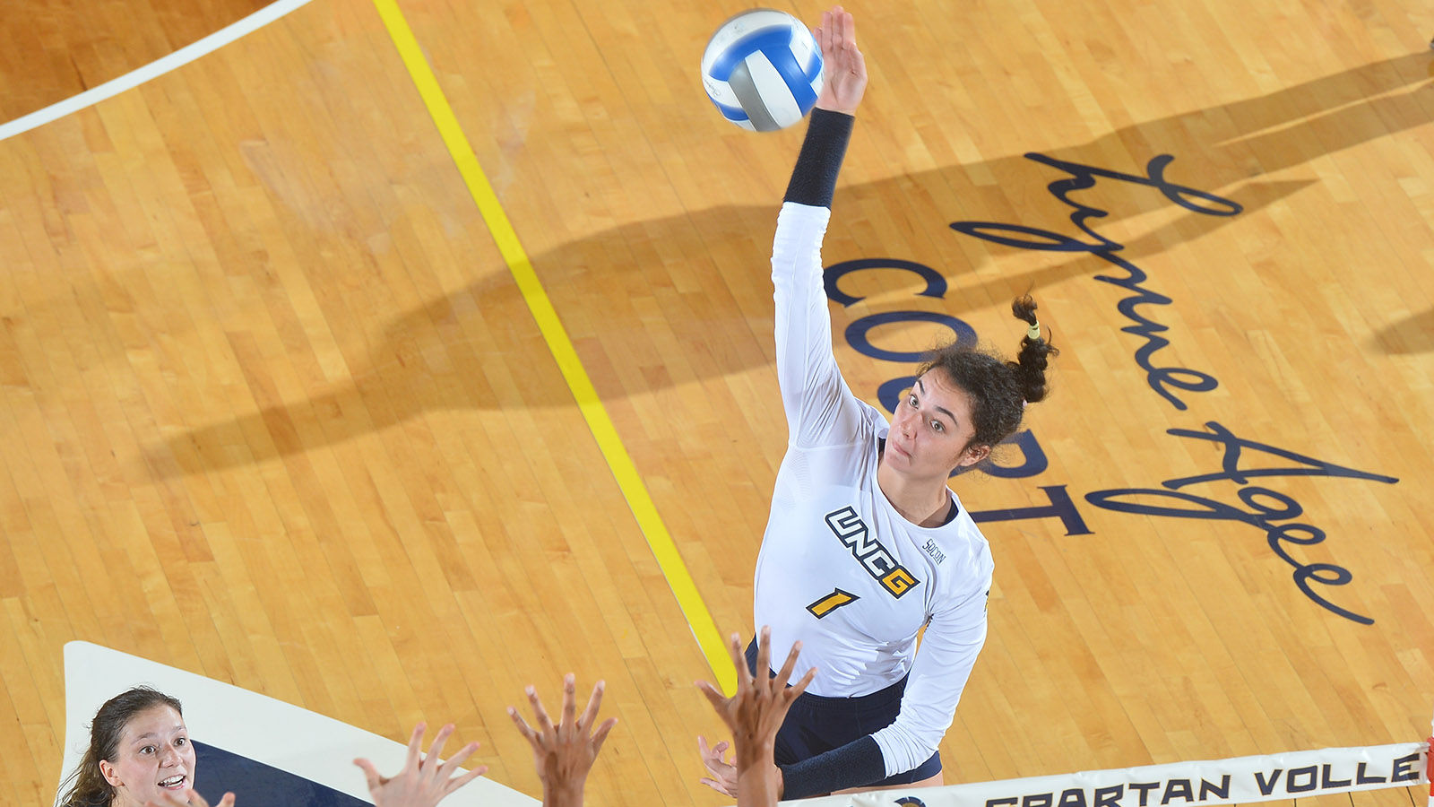 Volleyball Bounces Back with a 31 Win over Chattanooga Saturday UNC