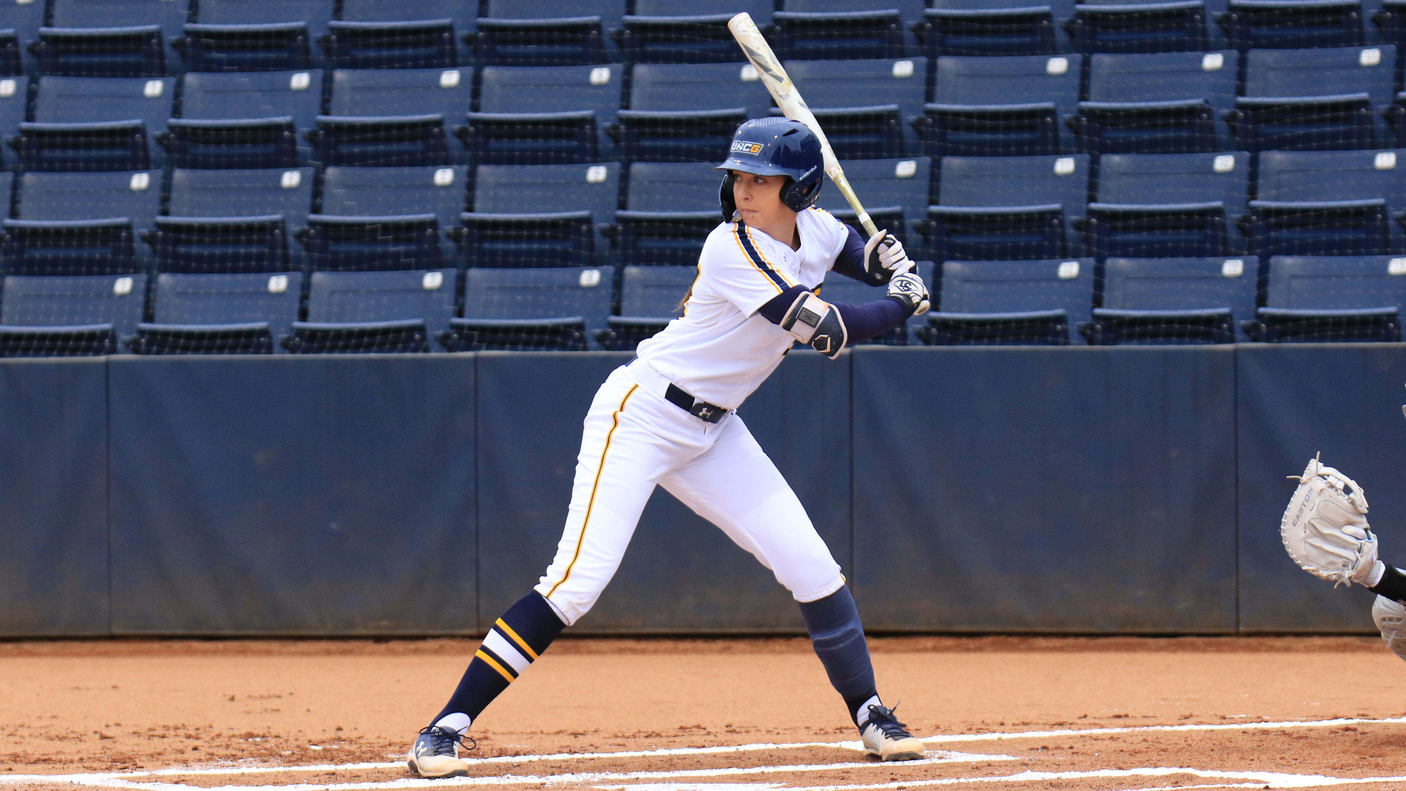 Softball Sweeps Iona, 32, and Northern Kentucky, 52, in Day One of