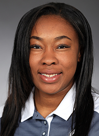 Brandi Robinson Headshot