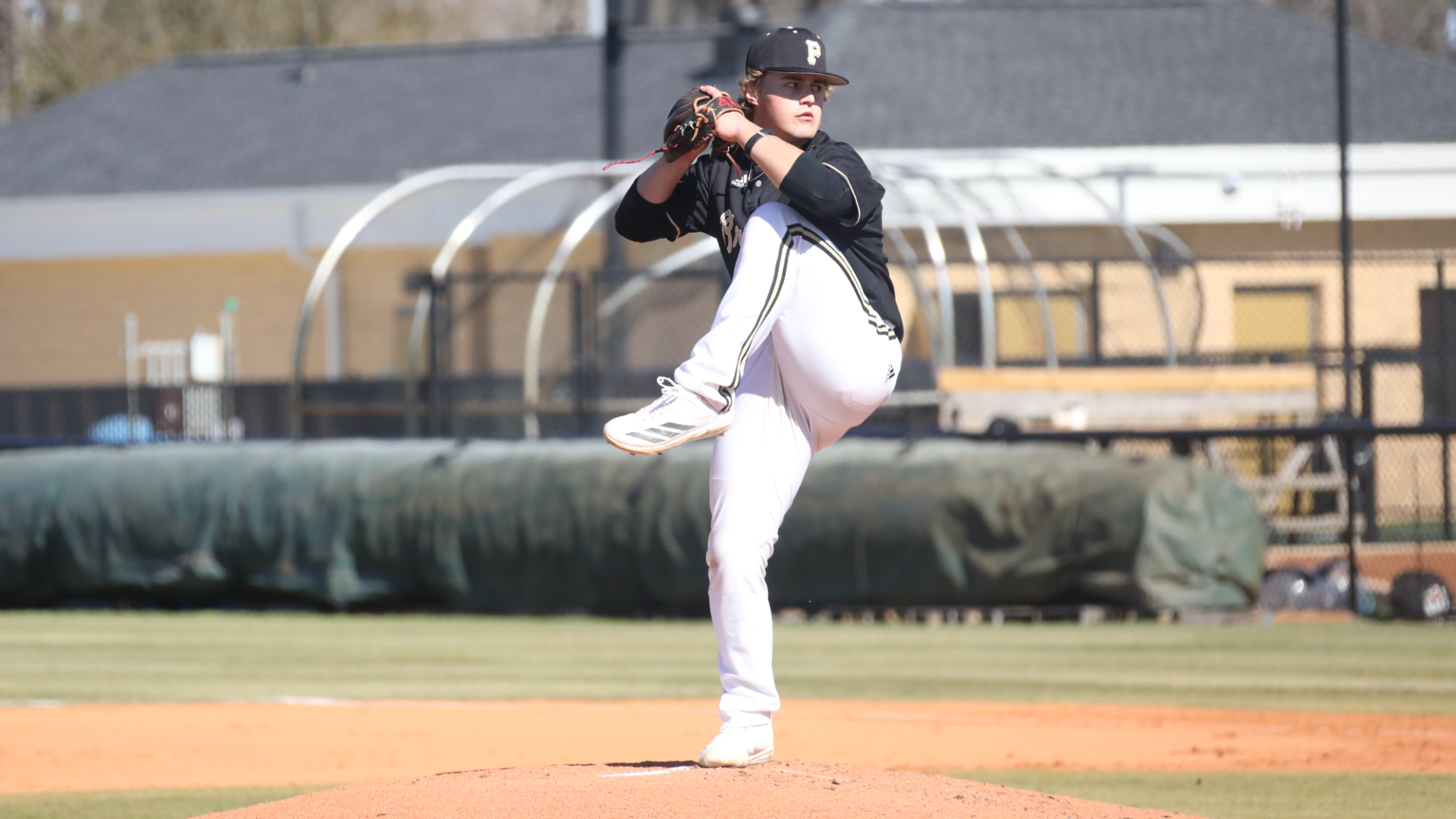 CW Bayer delivers a pitch