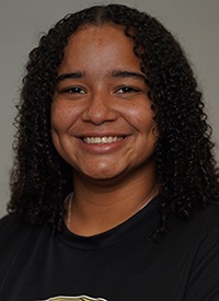 Stella Rivera Headshot