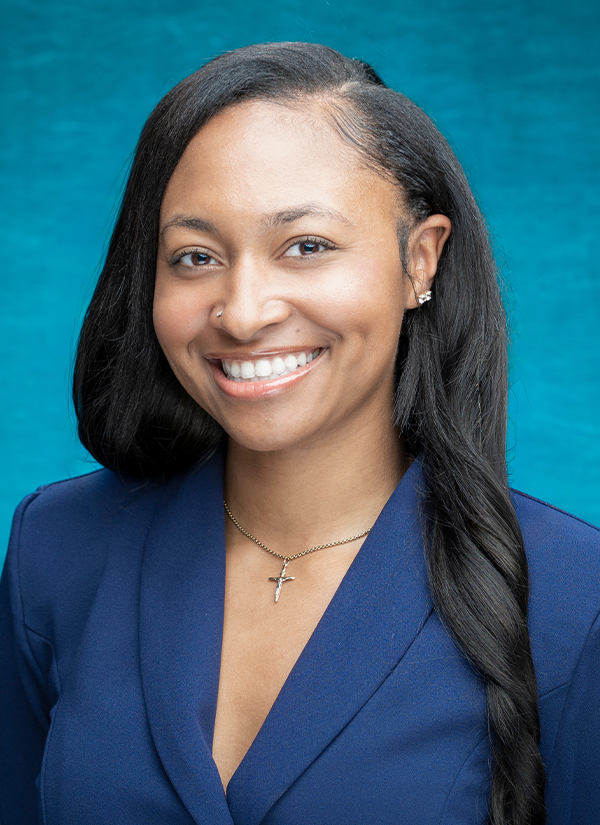 Madison Taylor Headshot