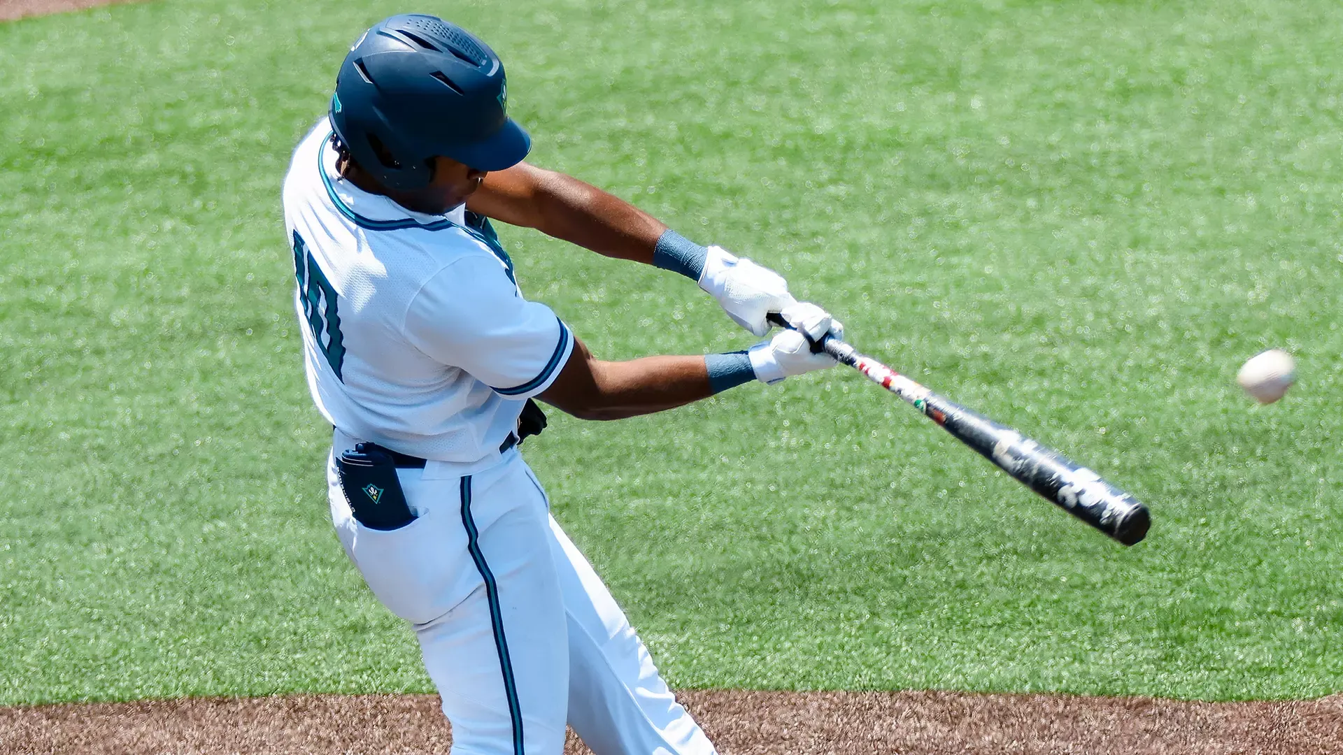 Jones-CAA Tournament-Hodges