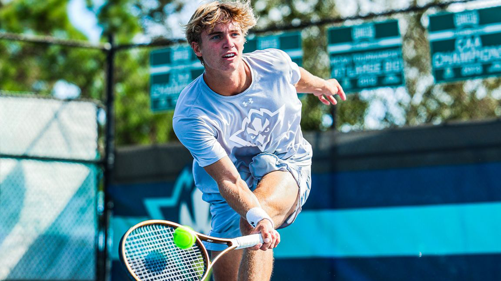 Oscar with the volley