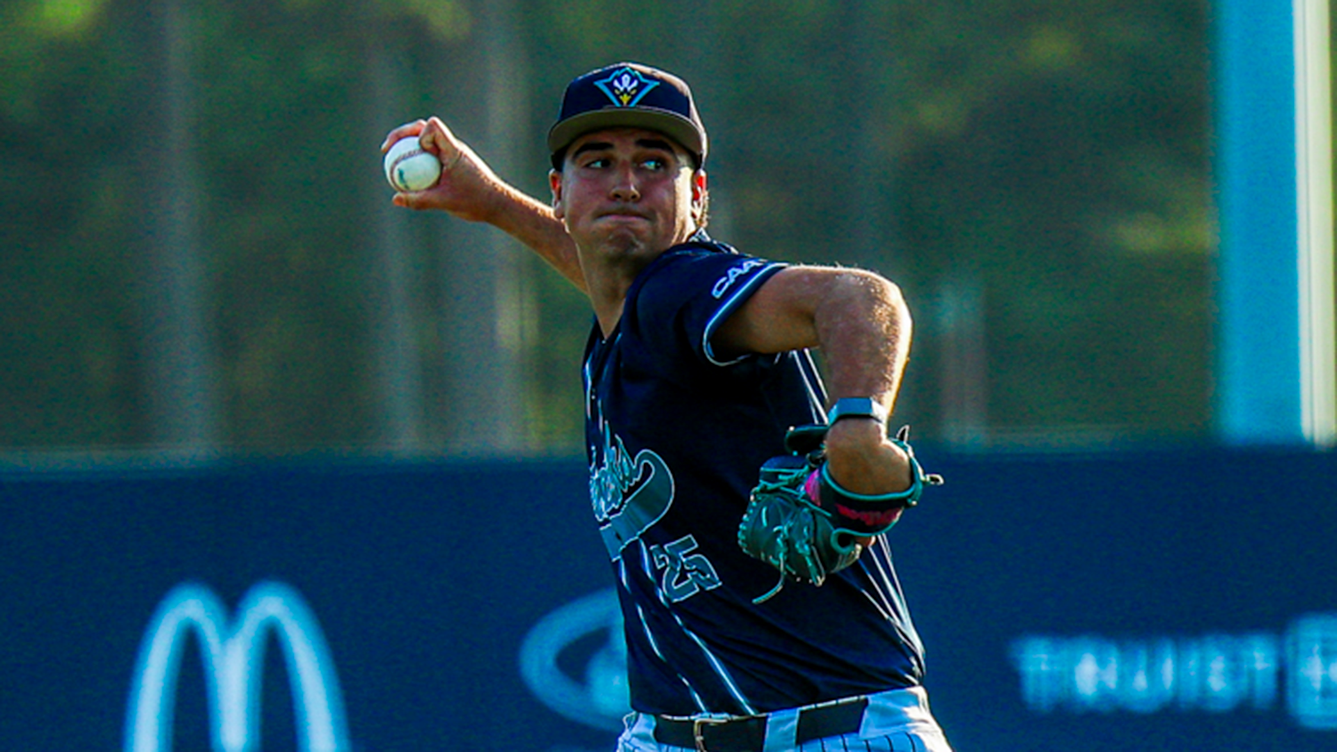 Marshburn with a knuckle curve against W&M