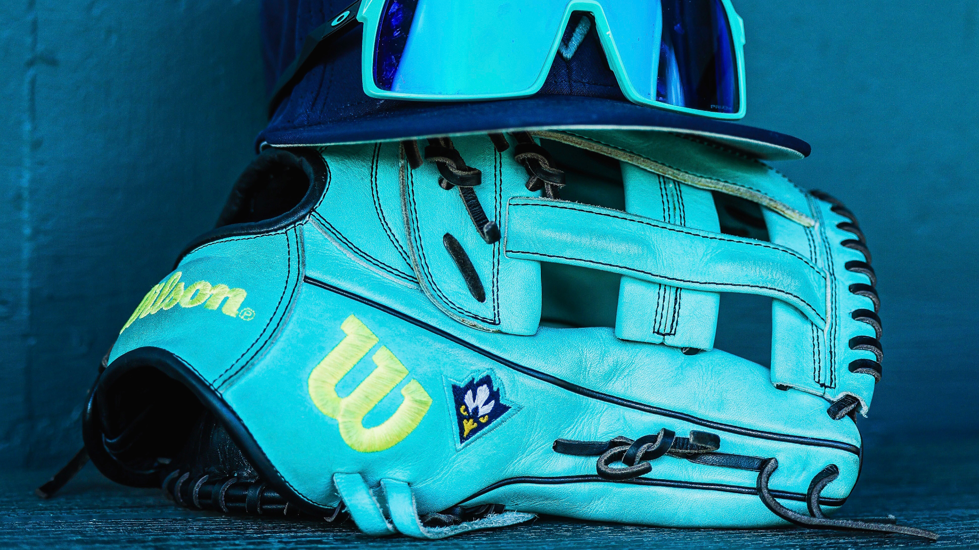 Another hat and glove photo