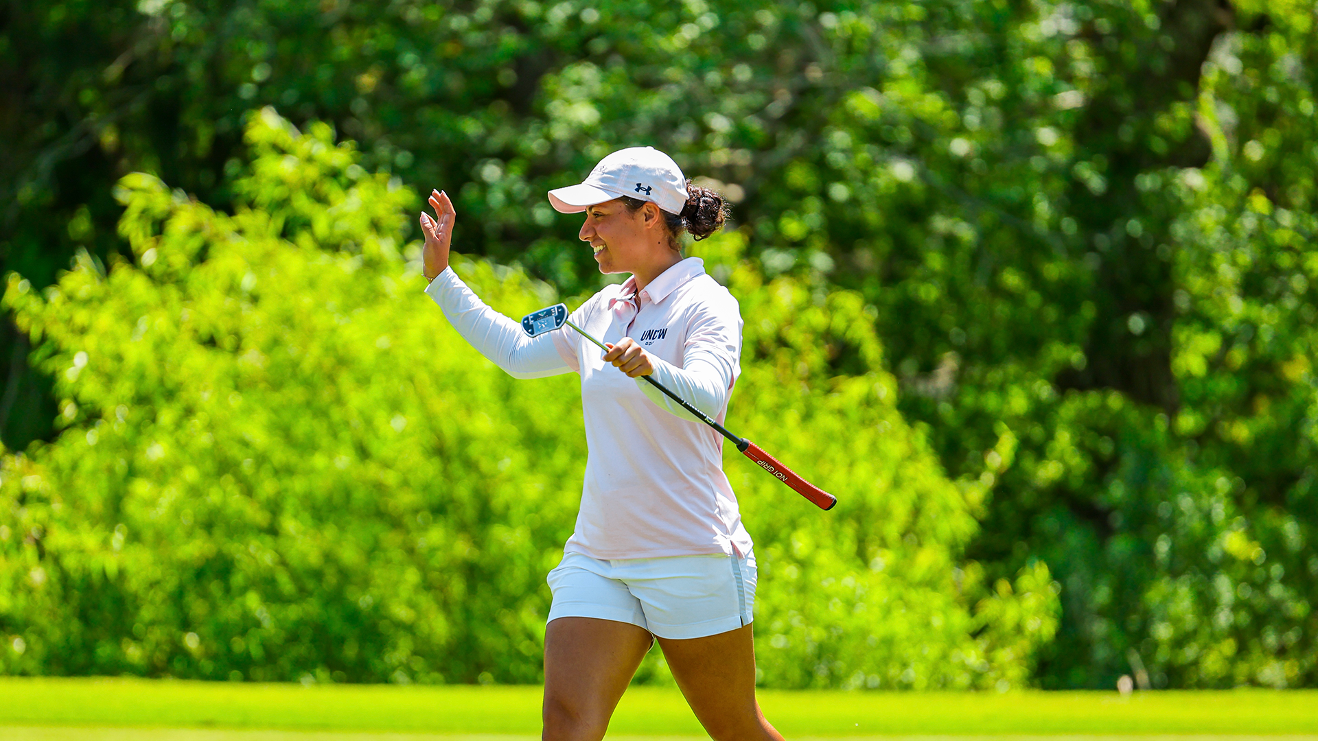 Levy celebrates a birdie