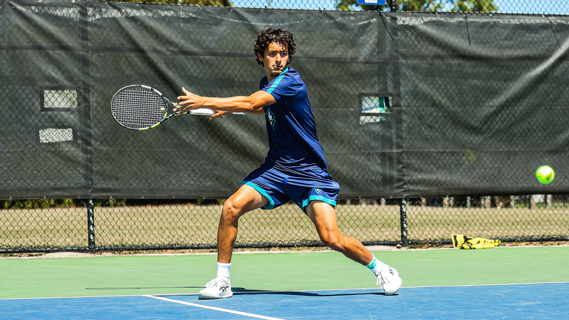 volley returned by UNCW player