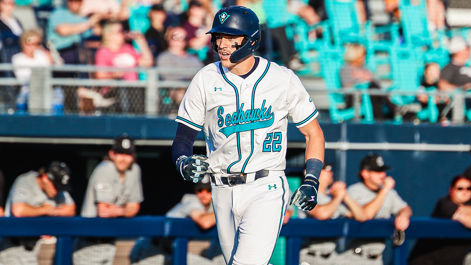 Bechtel homers against Campbell