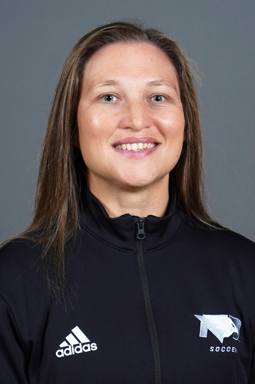 Coach Jessica Nei Headshot 2022