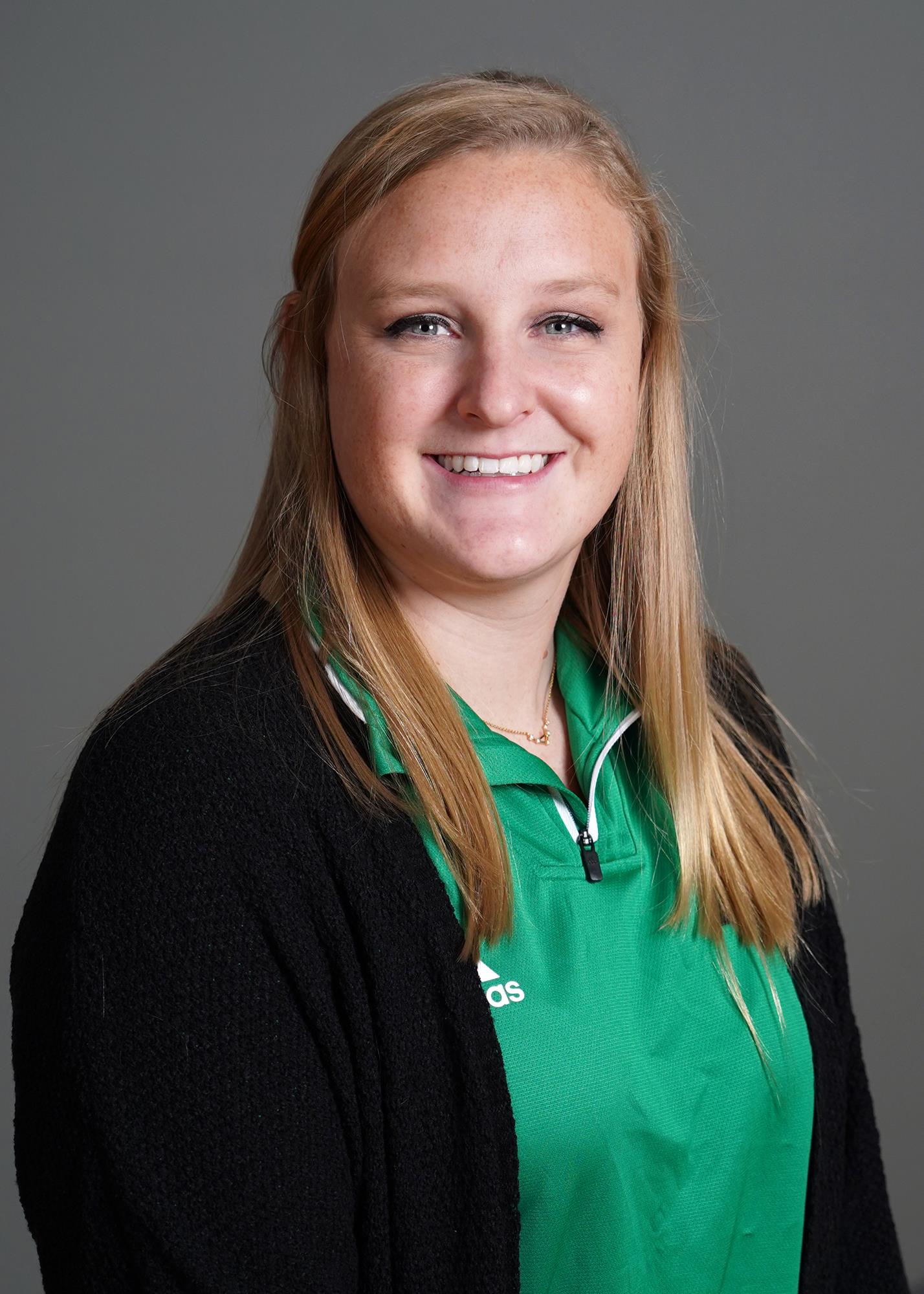 Kelsey Headshot