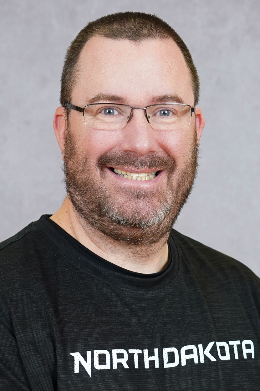 041224_WBB_Dennis_Hutter