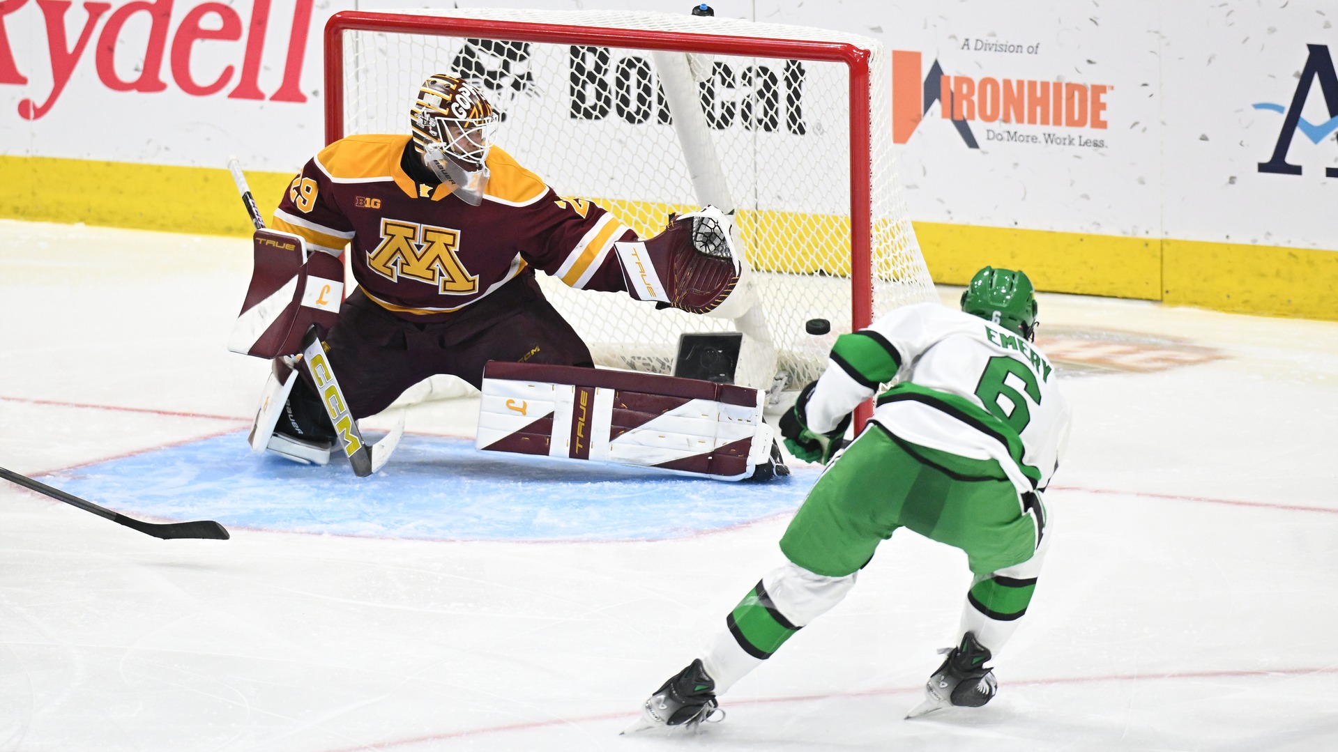 101725_HKY_Emery_Goal