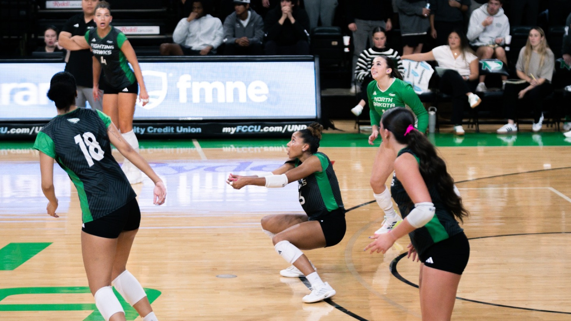 UND Volleyball