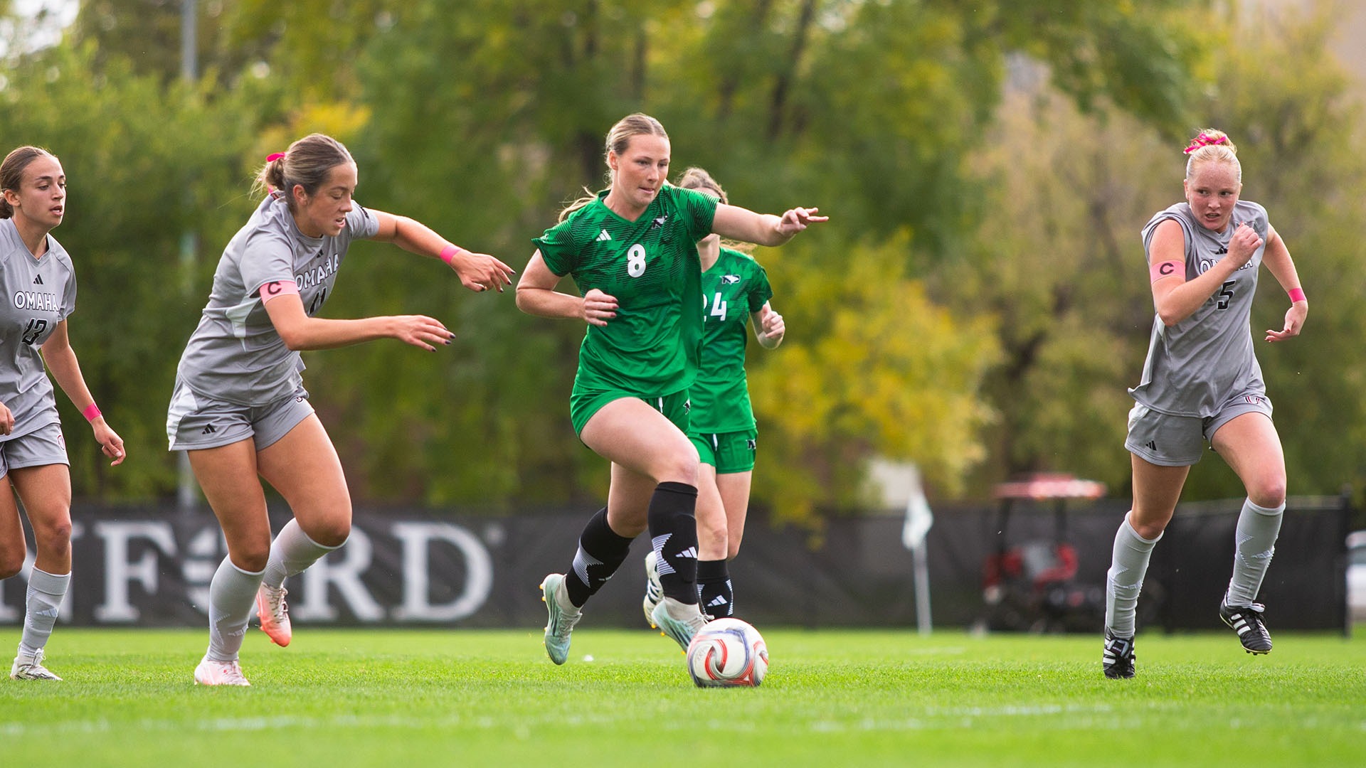 UND vs Omaha