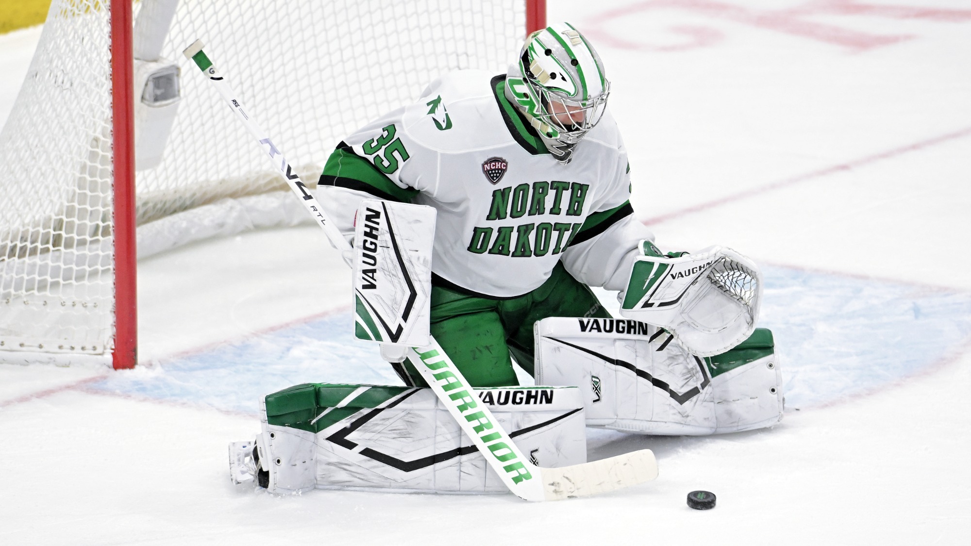Denver vs North Dakota
sports, north, dakota, fighting, hawks, hockey, nchc, college, ralph, engelstad, arena, grand, forks, frozen, faceoff, omaha, mavericks
An NCHC tournament quarter-final college hockey game between the Omaha Mavericks and the University of North Dakota Fighting Hawks at Ralph Engelstad Arena in Grand Forks on Friday, March 6, 2026.  Photo by Russell Hons