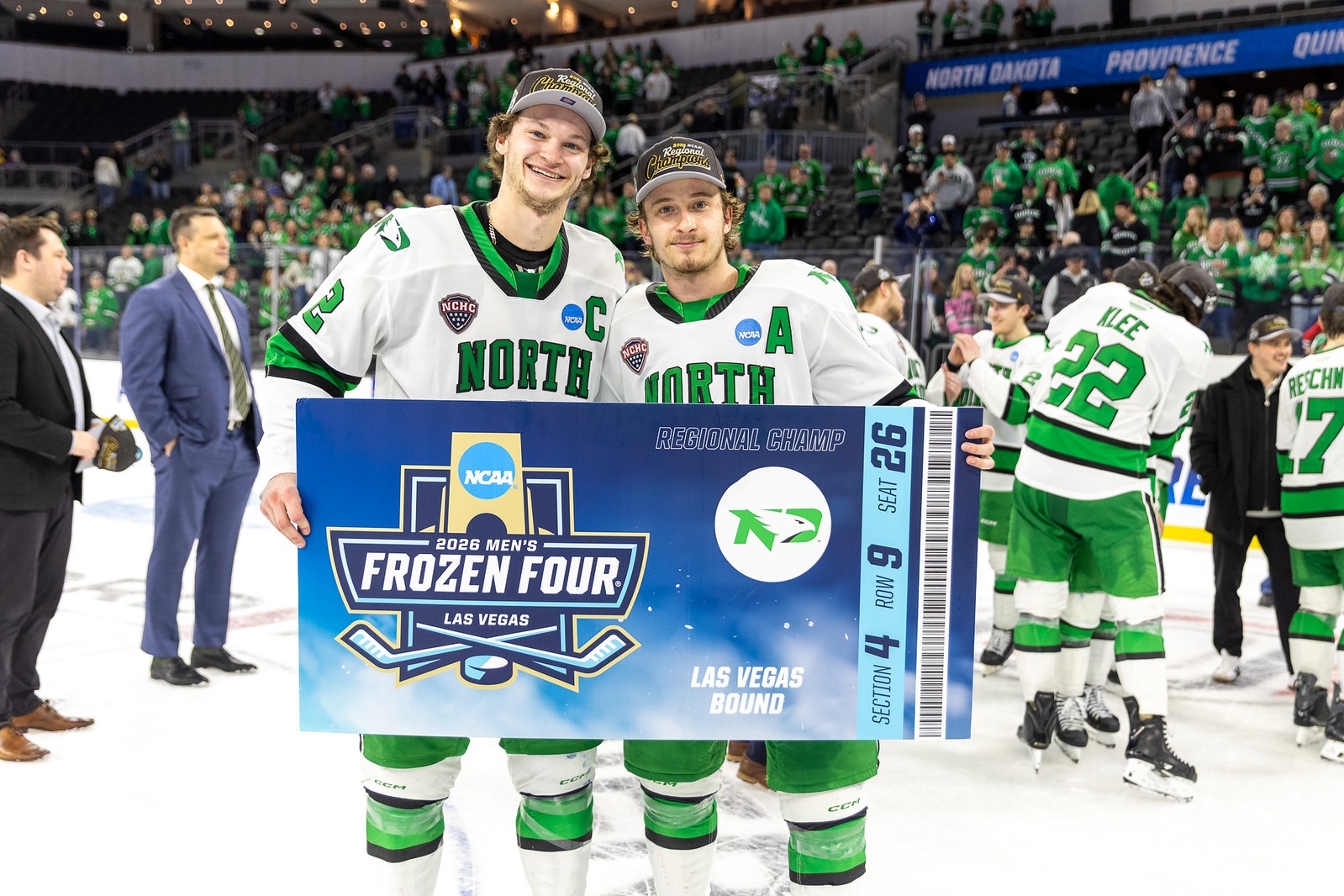 032826_HKY_Zmolek_Livanavage_Celebration