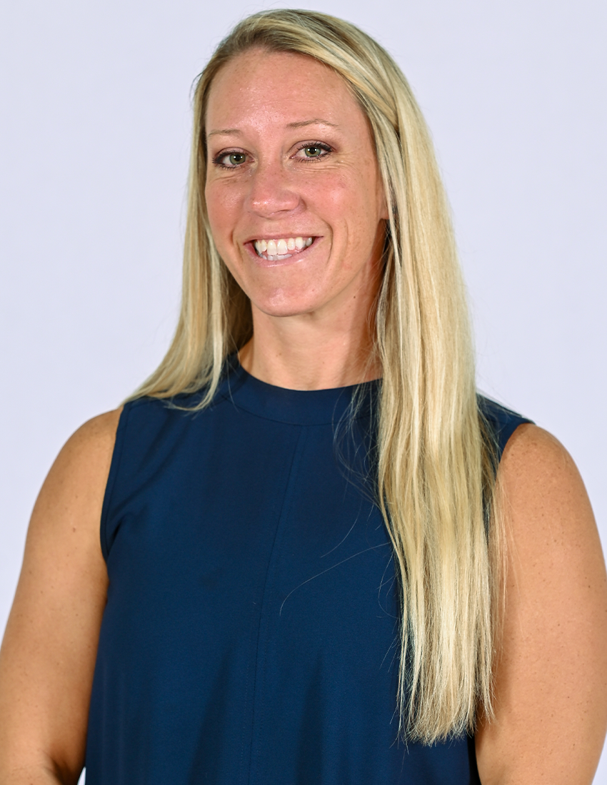  Nikki Mills headshot
