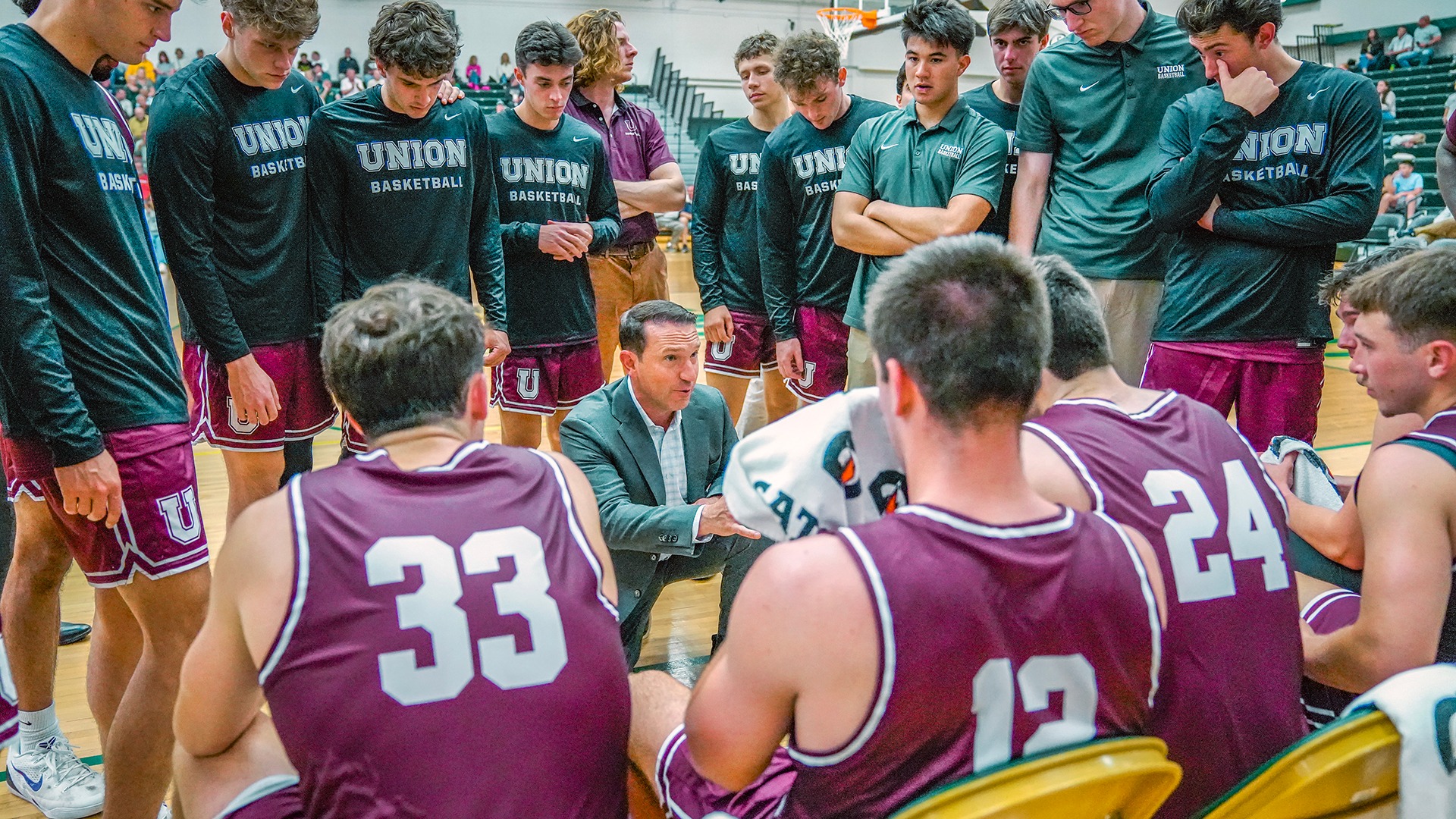 Chris Murphy Talking to MBB Team