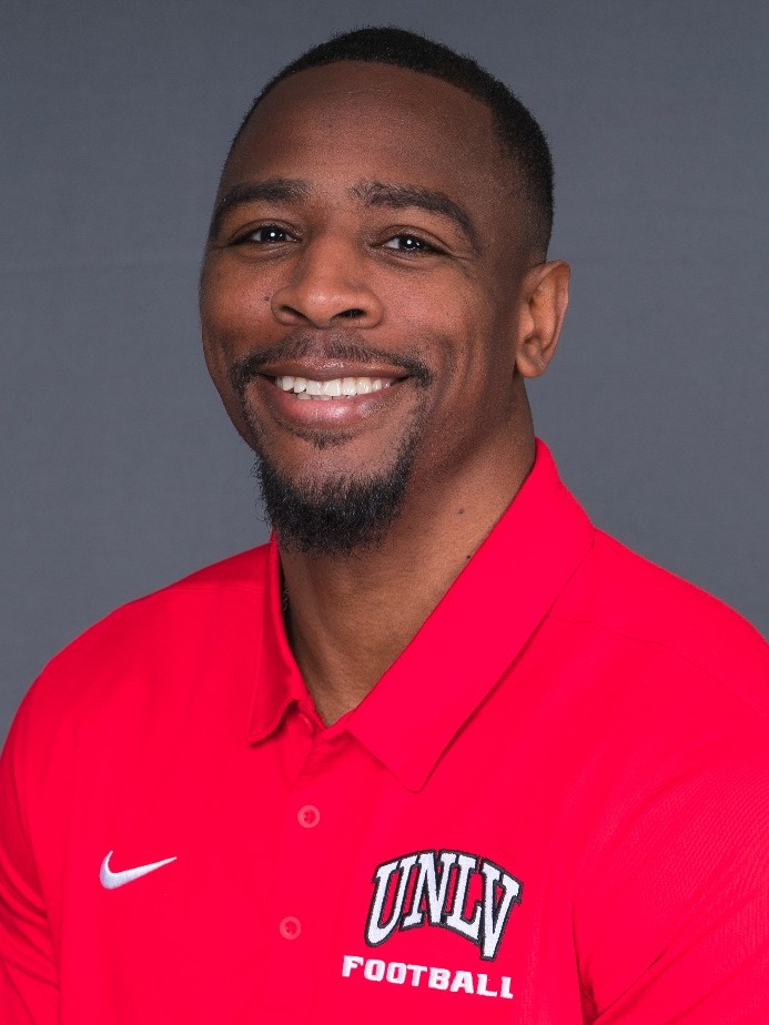 UNLV Cornerbacks Coach Akeem Davis

2023 Football Headshots