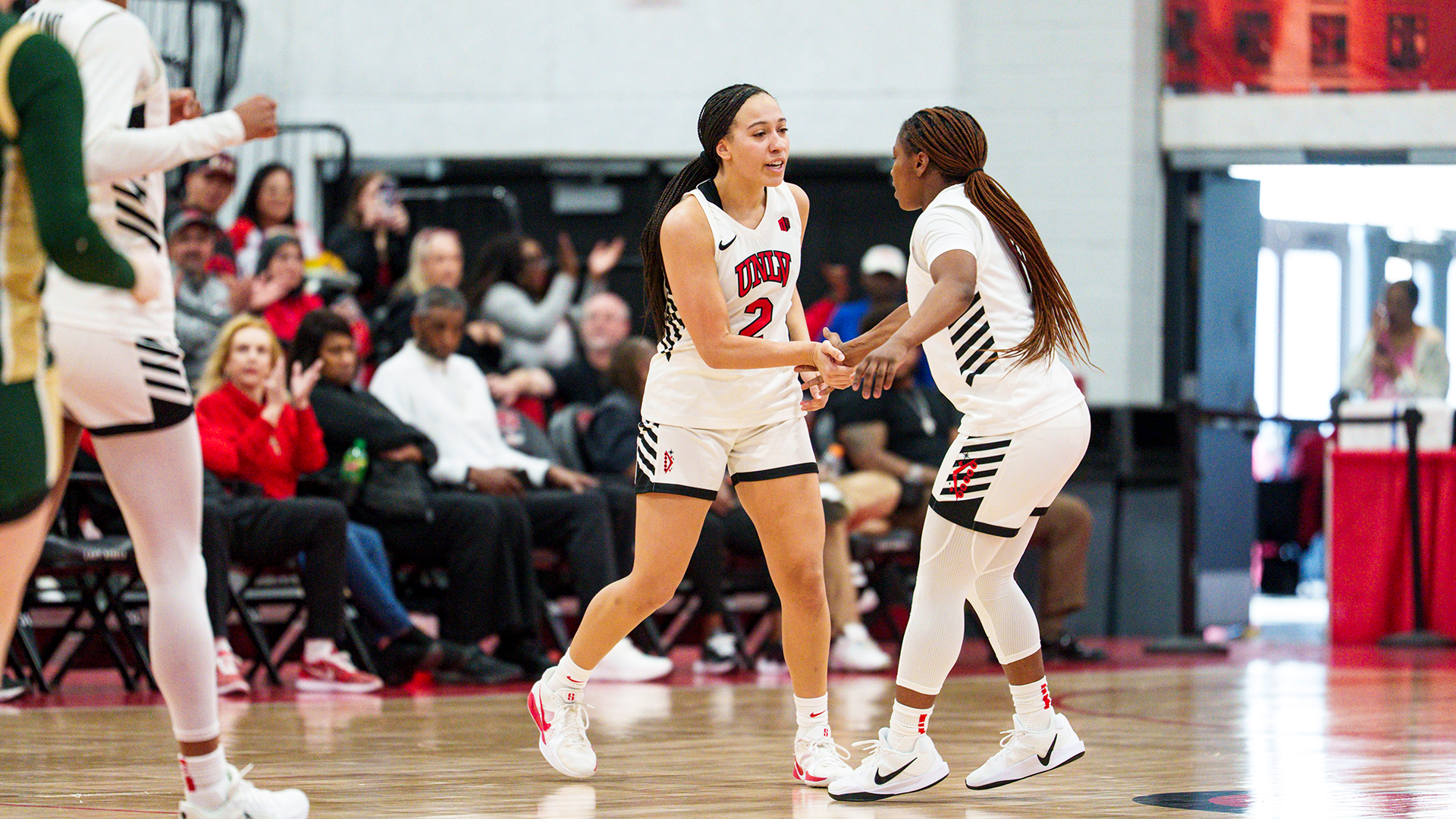 Mariah Elohim and Sydni Summers