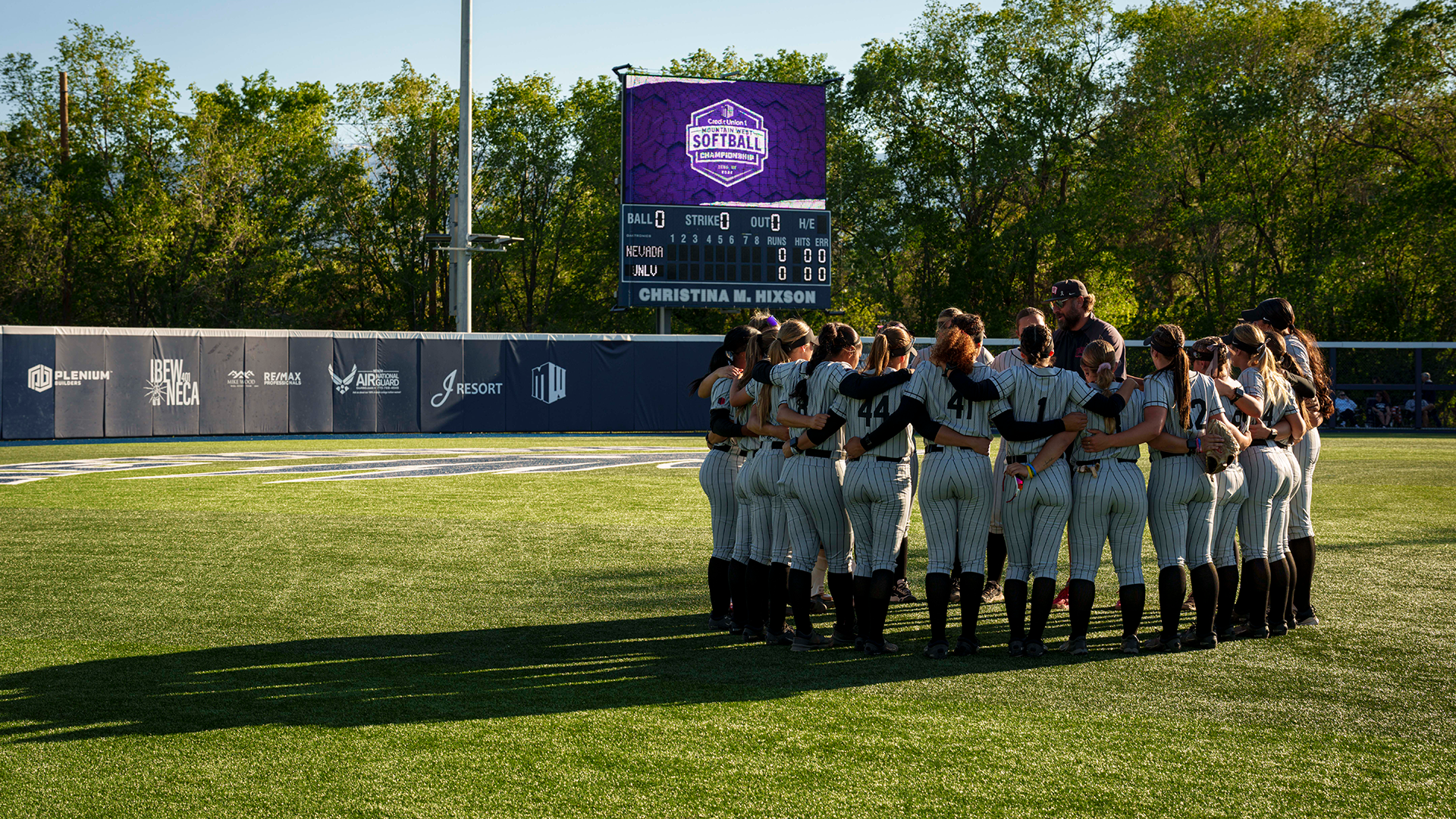 SB Huddle_MW Championships