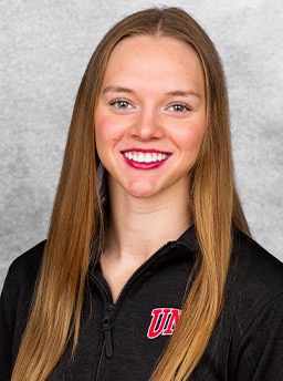 Lauren Jardine-Clark Heeadshot